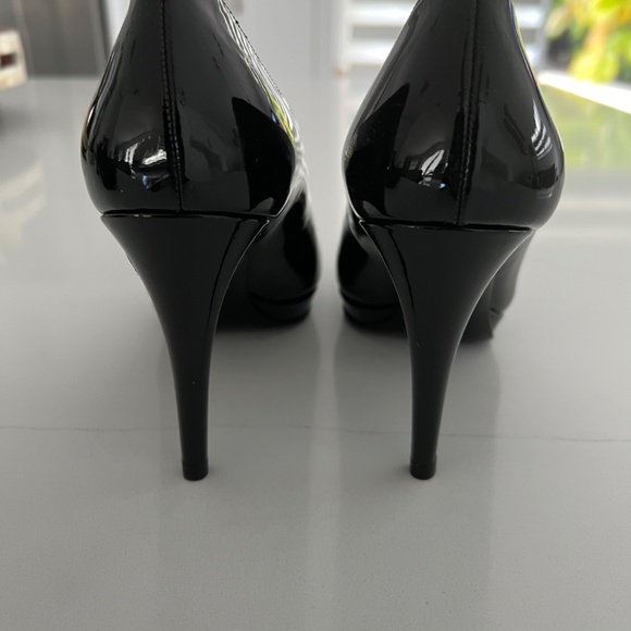 PRADA Black Pointy Toe Patent Leather Heels Shoes Pumps Work Evening - Picture 7 of 12